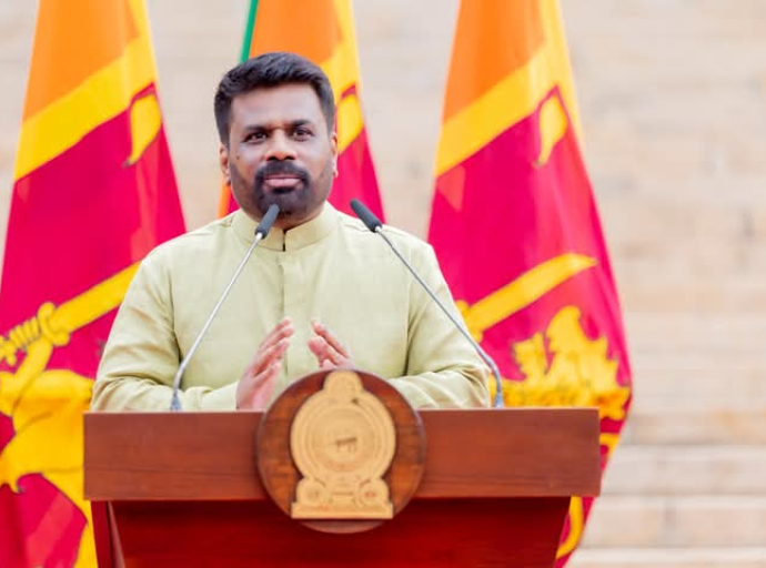 எமது பொருளாதாரக் கட்டமைப்பில் ஏற்பட்டுள்ள பிரச்சினைகளுக்கு தீர்வு காண தேவையான பொருளாதார நிகழ்ச்சி நிரலை இந்த புத்தாண்டில் நடைமுறைப்படுத்த தயாராக உள்ளோம்.