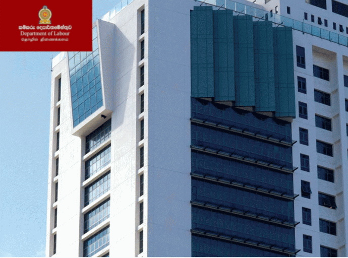 தொழில் அமைச்சின் ஊடாக சேவை சிக்கல்கள் குறித்து விசாரிக்க WhatsApp  இலக்கம்