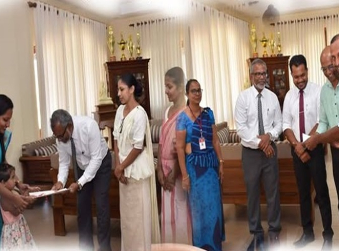 E - ஜனத்தொகைத் திட்டத்தின் கீழ் தேசிய பிறப்புச் சான்றிதழ்களை வழங்கும், காலி மாவட்ட முன்னோடித் திட்டம் தொடங்கப்பட்டது
