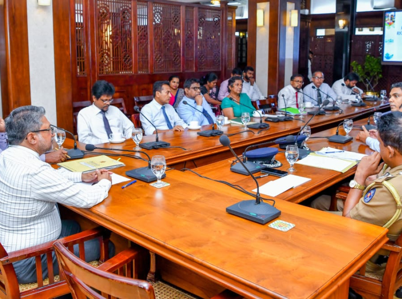&quot;கிளீன் ஸ்ரீ லங்கா&quot; வேலைத்திட்டத்தின் கீழ் வீதிப் பாதுகாப்பை உறுதி செய்வதற்கு தேசியத் திட்டம்