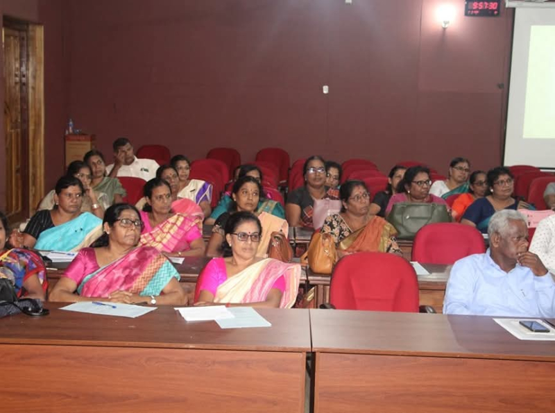 திருகோணமலை மாவட்ட செயலகத்தில் தேர்தல் கடமையில் ஈடுபடவுள்ள உதவித் தெரிவத்தாட்சி அலுவலர்களுக்கான செயலமர்வு. 