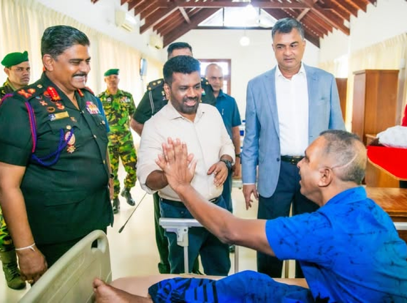 மிஹிந்து செத் மெதுரவில் தங்கி சிகிச்சை பெறும் படையினரின் நலன் குறித்து ஜனாதிபதி ஆராய்ந்தார்