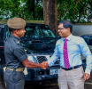 யுத்தத்தினால் அங்கவீனமடைந்து பராமரிக்கப்பட்டு வரும் படை வீரர்களின் பயன்பாட்டிற்காக ஜனாதிபதி அலுவலக வாகனங்கள் கையளிப்பு