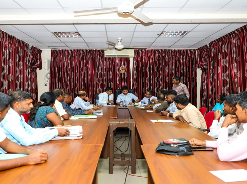 குச்சவெளி பிரதேச செயலகத்திற்குட்பட்ட பூஜாபூமி காணிப் பிரச்சினை தொடர்பாக பொதுமக்களுடனான கலந்துரையாடல்