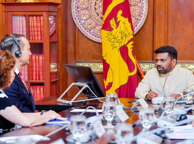 போலந்து வெளிவிவகார அமைச்சர் ரடொஸ்லாவ் சிகோர்ஸ்கி ஜனாதிபதியுடன் சந்திப்பு