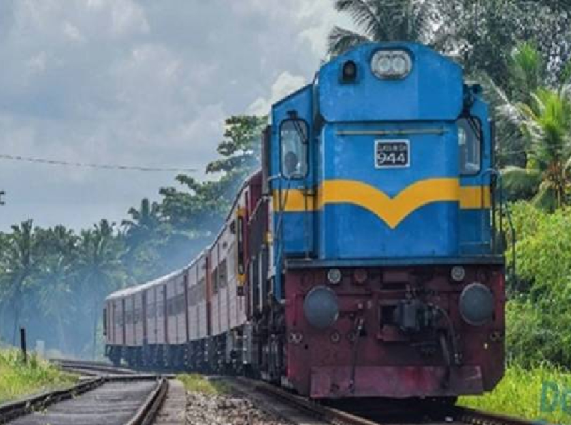 பொசன் தினத்தை முன்னிட்டு விசேட ரயில் சேவைகள்