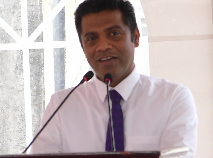புற்று நோயாளர்களுக்கு அவசியமான சுகாதார உபகரணங்களை வழங்குவதற்கு அரசாங்கம் அதிக அக்கறையுடன் செயற்படுகின்றது