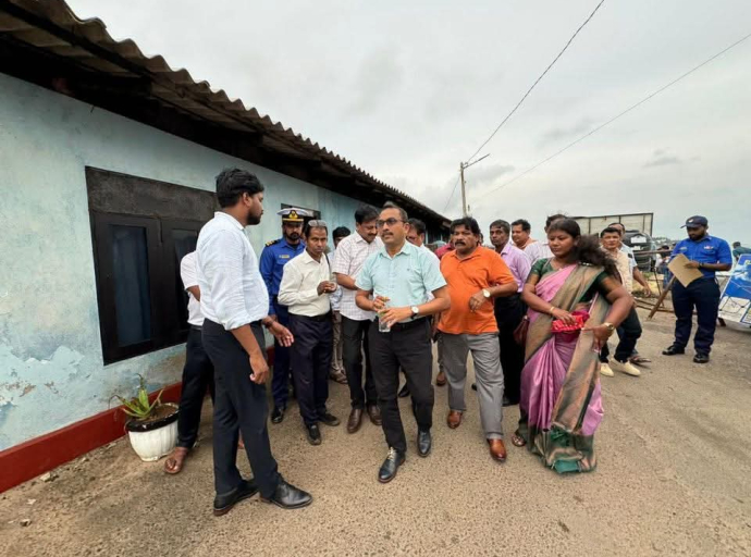 குறிகட்டுவான் இறங்குதுறையினை அபிவிருத்தி செய்வது தொடர்பாக கௌரவ அமைச்சர் பிமல் ரத்நாயக்க அவர்கள்  நேரடியாக ஆராய்வு