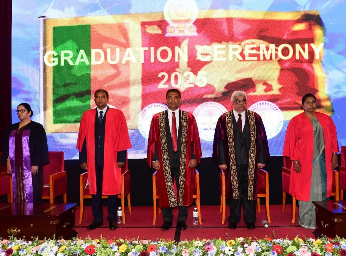 பாராமெடிக்கல் கல்லூரிகளில் (Paramedical Schools) பயிற்சி நெறிகளை வெற்றிகரமாக நிறைவு செய்த மாணவர்களுக்கான உயர் டிப்ளோமா பட்டமளிப்பு விழா