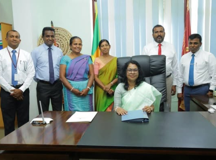 புதிய பதிவாளர் நாயகம் கடமைகளை பொறுப்பேற்றார்
