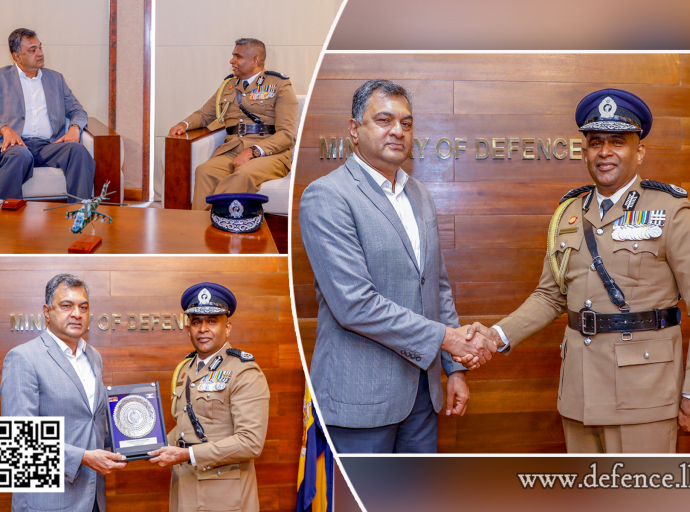 புதிதாக நியமிக்கப்பட்ட பொலிஸ் மா அதிபர் பாதுகாப்பு செயலாளரை சந்தித்தார்