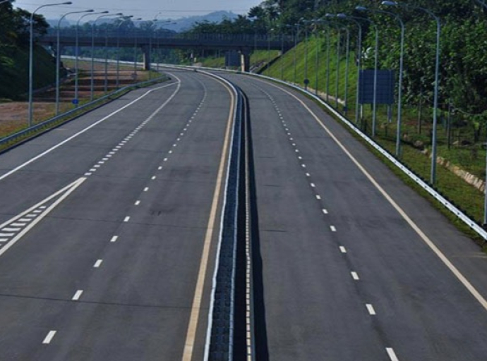 தெற்கு அதிவேக நெடுஞ்சாலையின் கொட்டாவ மற்றும் தொடங்கொடவுக்கு இடையிலான 19 ஆவது கி.மீ தொடக்கம் 34 ஆவது கி.மீ வரையான பிரதேசத்தை புனரமைப்புச் செய்தல்