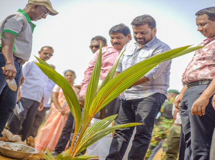 வடக்கின் முதல் விதை தேங்காய் உற்பத்தி அலகு ஜனாதிபதியின் தலைமையில் பளை நகரில் திறந்து வைப்பு