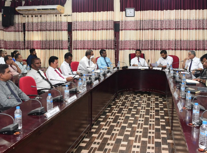 கிழக்கு மாகாணத்தின் திருகோணமலை மாவட்டத்தில் தற்போதைய சுகாதார சேவைகள் குறித்து சுகாதார மற்றும் ஊடக அமைச்சரின் கவனம்.