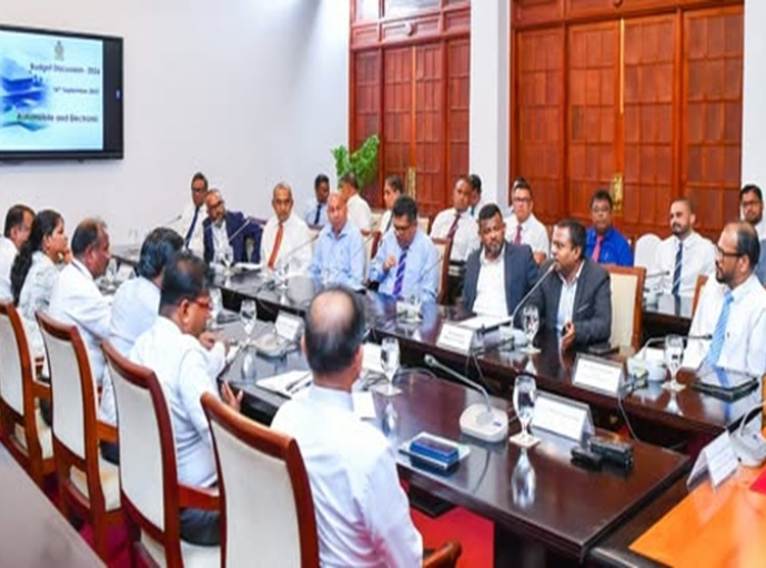ஒட்டோமொபைல் மற்றும் இலத்திரனியல் இறக்குமதியாளர்களுடன் 2026 வரவு செலவுத் திட்டத்திற்கு பூர்வாங்கக் கலந்துரையாடல்