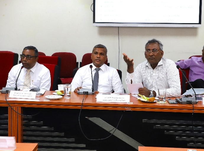 ஹம்பாந்தோட்டை மாவட்டத்தின் காணிப் பிரச்சினைகளுக்காக உடனடி தீர்வு