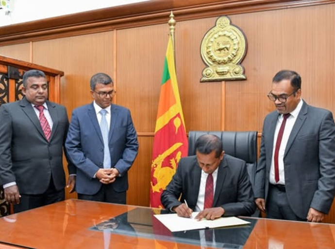நிதி மற்றும் திட்டமிடல், பொருளாதார அபிவிருத்தி பிரதி அமைச்சர்கள் கடமைகளை பொறுப்பேற்பு