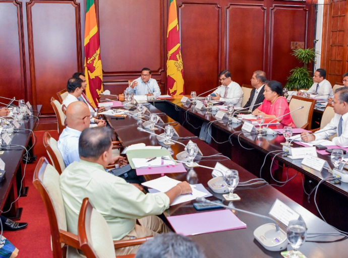 எதிர்வரும் சுற்றுலாப் பருவத்தை இலக்காகக் கொண்டு சுற்றுலாப் பயணிகளுக்கான வசதிகளை மேம்படுத்த பல திட்டங்கள்