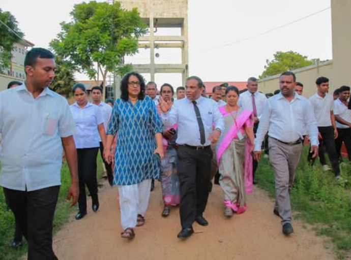 மாவட்ட மட்டத்தில் மாற்றத்தைக் கொண்டுவரும் கல்விக்கான அபிவிருத்தித் திட்டம் -  மட்டக்களப்பு தேசிய கல்வி நிறுவகத்திற்கு திடீர் விஜயம் செய்த அமைச்சர்