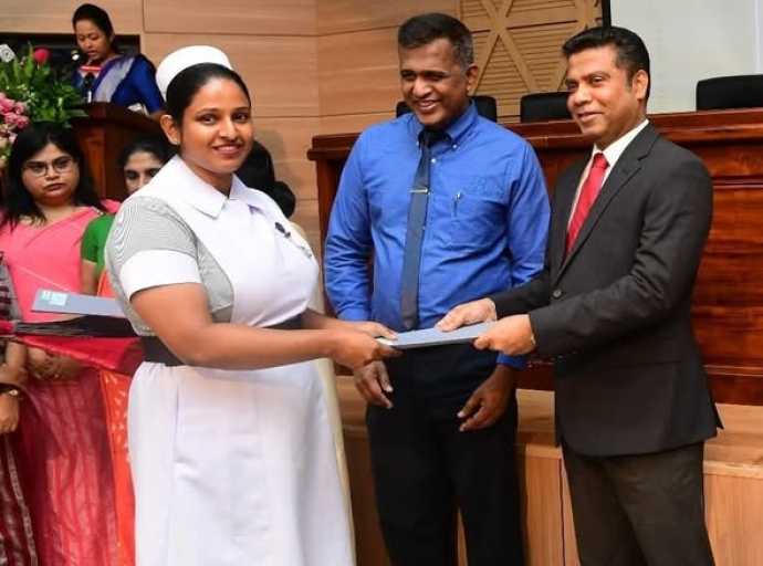 தாதியர் வழிகாட்டல் மற்றும் ஒருங்கிணைப்புக்கான ஆறு மாத பயிற்சி நெறிக்காக, ஆட்சேர்ப்பு செய்வதற்கான நியமனக் கடிதங்கள்