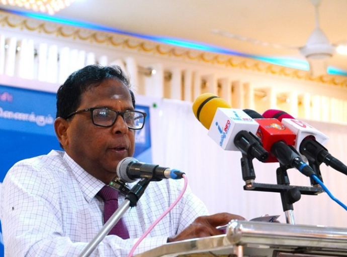 கைப்பேசிக்கு அடிமையாகும் மாணவர்கள், இளம் பிள்ளைகளால் பல்வேறு பிரச்சினைகள் தினம் தினம் உருவாகின்றன. –  ஆளுநர்
