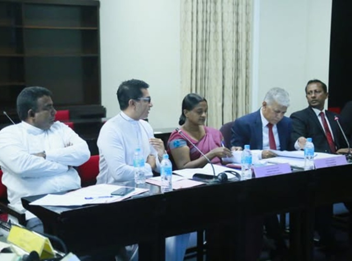 அஸ்வெசும நலன்புரி சலுகைகள் திட்டம், அதன் நடைமுறைகள் மற்றும் நடைமுறைப்படுத்துவதில் காணப்படும் பிரச்சினைகள் குறித்து வழிவகைகள் பற்றிய குழு கவனம் செலுத்தியது