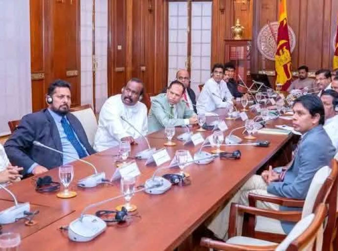 நல்லிணக்கத்துடன் கூடிய இலங்கையை உருவாக்க தமிழ், முஸ்லிம் கட்சித் தலைவர்களுக்கு ஜனாதிபதி அழைப்பு 