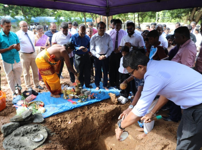 யாழ்ப்பாண மாவட்டத்தில் முதல் உள்ளக விளையாட்டரங்கின் கட்டுமானப் பணிகள் ஆரம்பம்