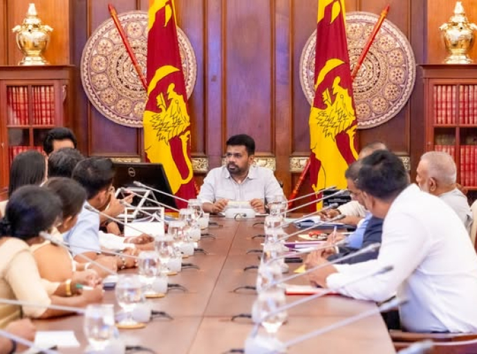 திரைப்படத் துறையில் தீர்க்கப்படாத பிரச்சினைகளுக்கு ஜனாதிபதியினால் தீர்வு உலகின் எந்த நாட்டுத் திரைப்படங்களையும் பார்க்கும் வாய்ப்பு இலங்கை ரசிகர்களுக்கு கிடைக்க வேண்டும் - ஜனாதிபதி