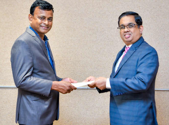 அத்தியாவசிய சேவைகள் ஆணையாளர் நாயகமாக பிரபாத் சந்திரகீர்த்தி