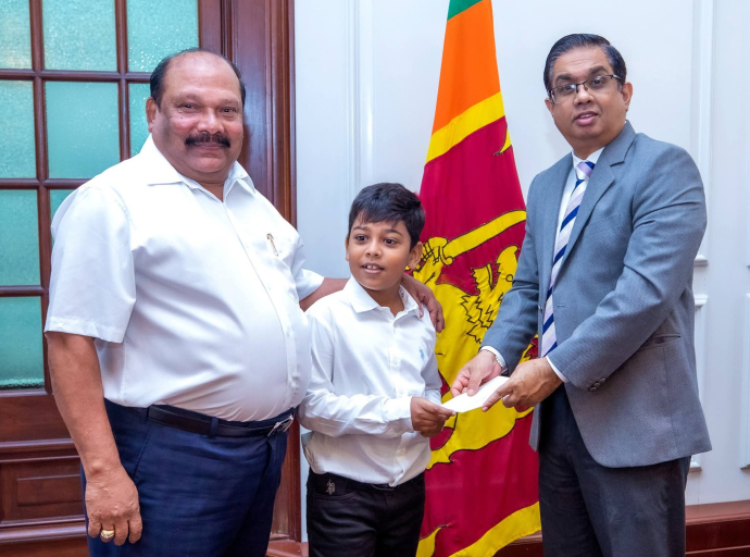 Rebuilding Sri Lanka’ நிதியத்திற்கு 100 இலட்சம் ரூபா நிதி நன்கொடை.
