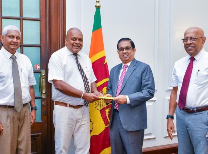 Rebuilding Sri Lanka’ நிதியத்திற்கு Ceylinco Holdings PLC நிதி உதவி