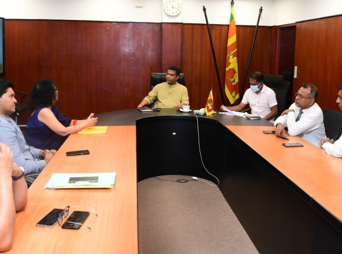 குடும்ப மருத்துவரை மையமாகக் கொண்டு நாட்டின் ஆரம்ப சுகாதார சேவையை  நவீனமயப்படுத்துவது குறித்து  கவனம்