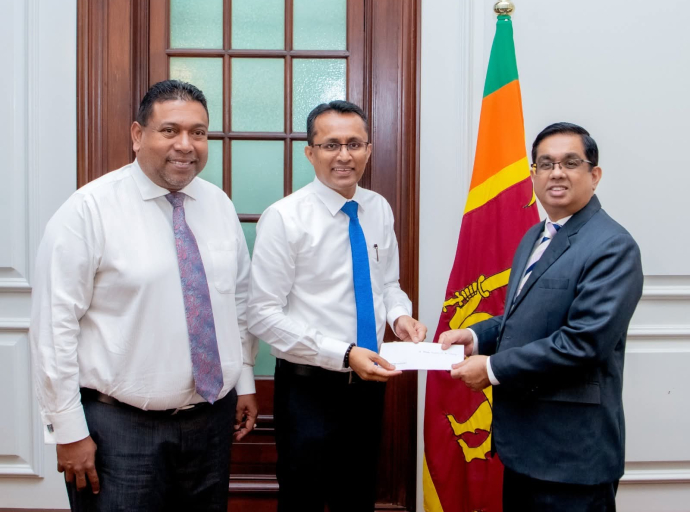 ‘Rebuilding Sri Lanka’ நிதியத்திற்கு United Motros Lanka PLC இனால் 10 மில்லியன் ரூபா நன்கொடை