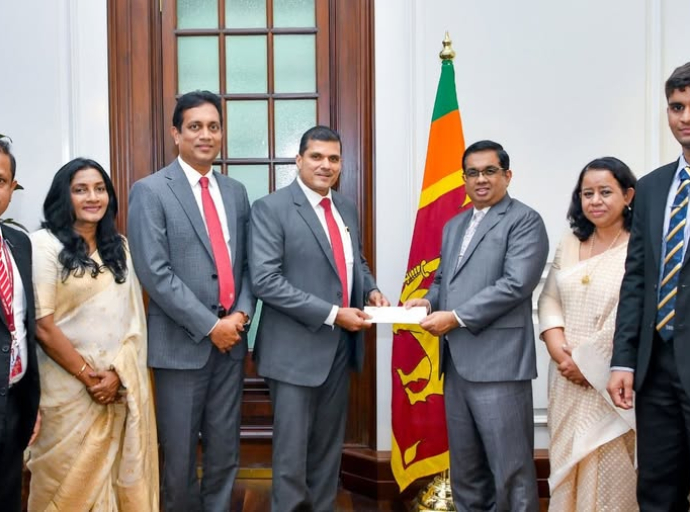 Rebuilding Sri Lanka’ நிதியத்திற்கு Chartered Accountants of Sri Lanka இனால் 10 மில்லியன் ரூபா நன்கொடை