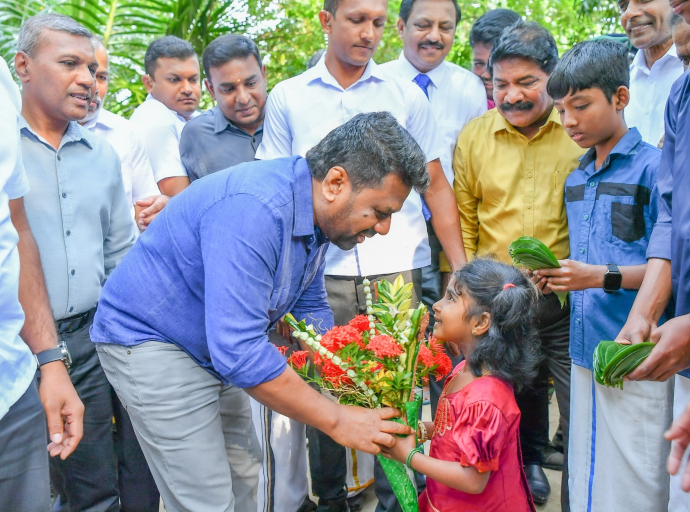 நாடு முழுவதும் 31,218 வீடுகளை நிர்மாணிப்பதற்கான 2026 தேசிய வீட்டுத்திட்டம் யாழ்ப்பாணம், சாவகச்சேரியில் ஆரம்பம்