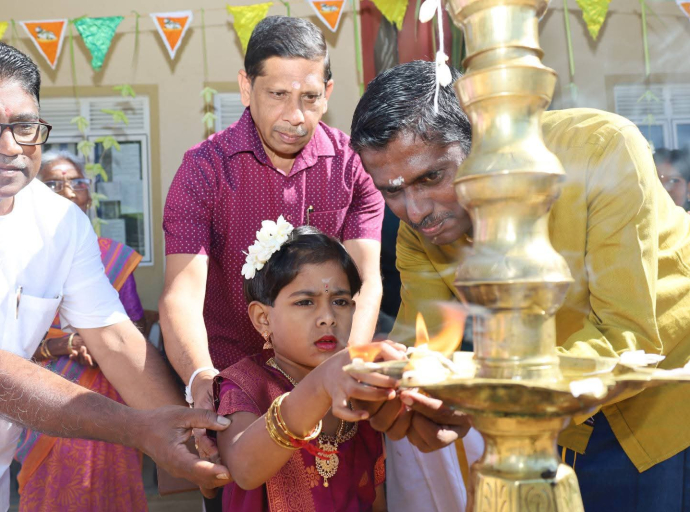 தித்வா சூறாவளியினால் பாதிக்கப்பட்ட மக்கள் தங்கியுள்ள வேவெஸ்ஸ பாதுகாப்பு நிலையத்தில் தைப்பொங்கல் விழா பதுளை வ