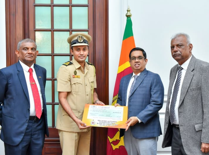 சிவில் பாதுகாப்புத் திணைக்கள உறுப்பினர்களின் ஒரு நாள் சம்பளம் ‘Rebuilding Sri Lanka’ நிதியத்திற்கு நன்கொடையாக வழங்கப்பட்டது