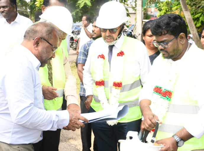 மட்டக்களப்பு மாவட்டத்திற்கு 2534 மில்லியன் பெறுமதியில் வீதிகளை மீளமைப்பதற்குத் திட்டம் 