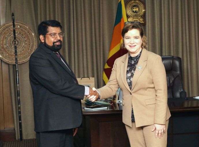 கனடிய உயர்ஸ்தானிகருக்கும் பொதுநிர்வாக அமைச்சருக்கும் இடையில் விசேட சந்திப்பு: மாகாண சபைத் தேர்தல் மற்றும் இந்து -பசிபிக் மூலோபாயம் குறித்து அவதானம்