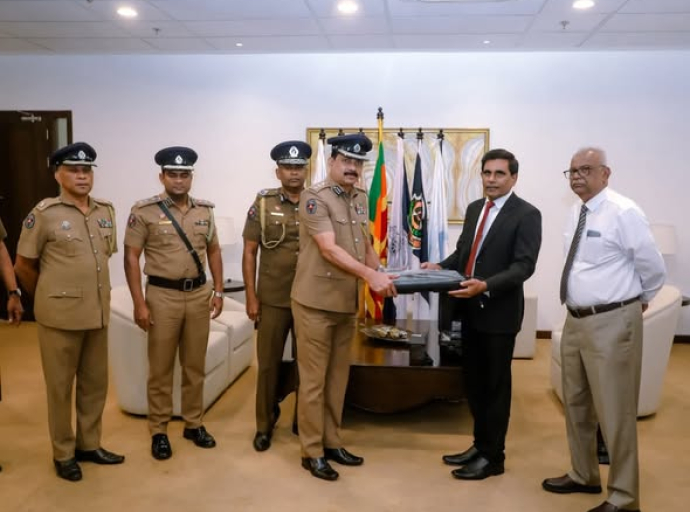 பொலிஸாருக்கு 556 மில்லியன் ரூபாய் பெறுமதியான நவீன உபகரணங்கள்