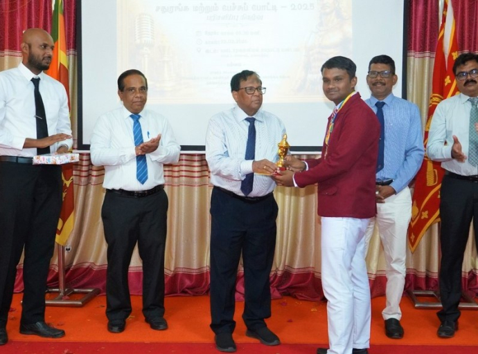 ஆளுமையுடன் கூடிய முழுமையான கல்வியைப் பெற்றுக்கொள்ளும் மாணவர்களே நாளை சிறந்த தலைவர்களாக மிளிர்வார்கள் –  வடக்கு மாகாண ஆளுநர் 