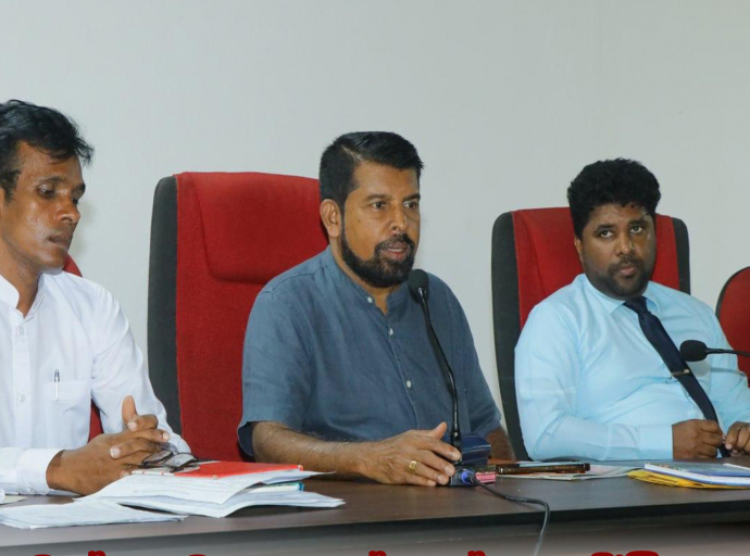 "சொந்தமாக ஒரு இடம் அழகான வாழ்க்கை" ஆனைமடுவ, நவதத்தேகம, கருவலகஸ்வெவ, மகாகும்புக்கடவல மற்றும் வனாத்தவில்லுவ போன்ற பகுதிகளில் வாழும் மக்களுக்கு பல ஆண்டுகளுக்குப் பிறகு காணி உரிமை