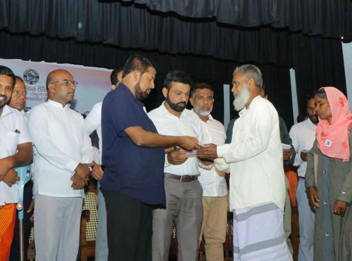 "தமக்கென்று இடம் - அழகான வாழ்க்கை" என்ற கருப்பொருளன் கீழ் புத்தளத்திற்கு 491 வீடுகள்