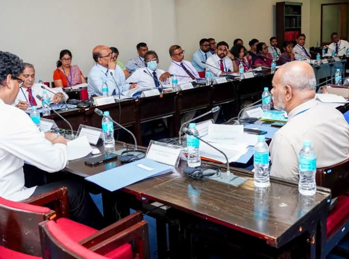 அத்தியாவசிய உணவுப் பொருட்களின் கையிருப்பைப் பேண நடவடிக்கை