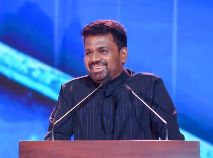 புதிய பொருளாதார வாய்ப்புகளை உச்ச அளவில் பயன்படுத்தி தேசிய பொருளாதாரத்தை வலுப்படுத்த ஒன்றிணையுங்கள் அதற்குத் தேவையான அனைத்து வசதிகளையும் வழங்க அரசாங்கம் தயார்