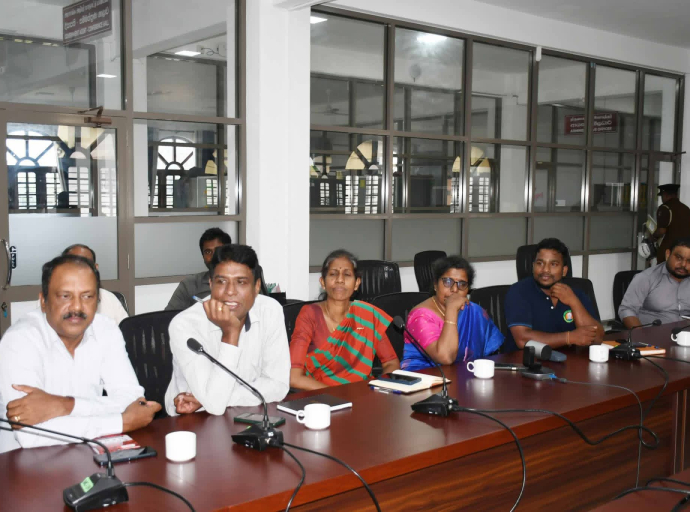 எரிபொருள் விநியோக நெருக்கடி நிலையை முகாமைத்துவம் செய்தல் தொடர்பான விசேட கலந்துரையாடல்