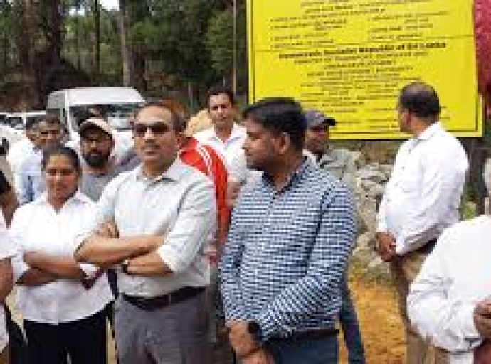 திட்வா புயலால் சேதமடைந்த நுவரெலியா வீதியை புணரமைக்கும் பணி ஆரம்பம்