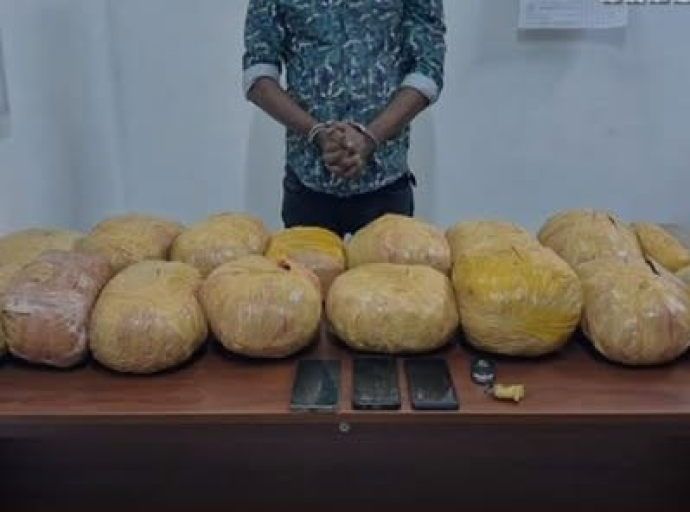 இலங்கை இராணுவப் புலனாய்வு தகவலின் அடிப்படையில், ரூ. 5.6 மில்லியன் பெறுமதியான 32 கிலோ கேரள கஞ்சாவுடன் சந்தேக நபர் கைது