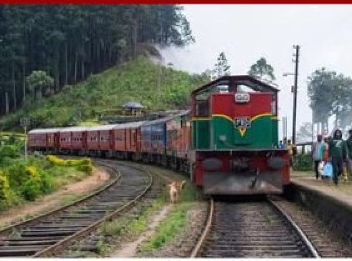 பண்டிகை காலத்தை முன்னிட்டு விசேட புகையிரத சேவை